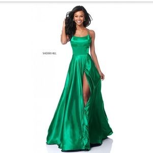 Sherri Hill open back green satin prom dress!